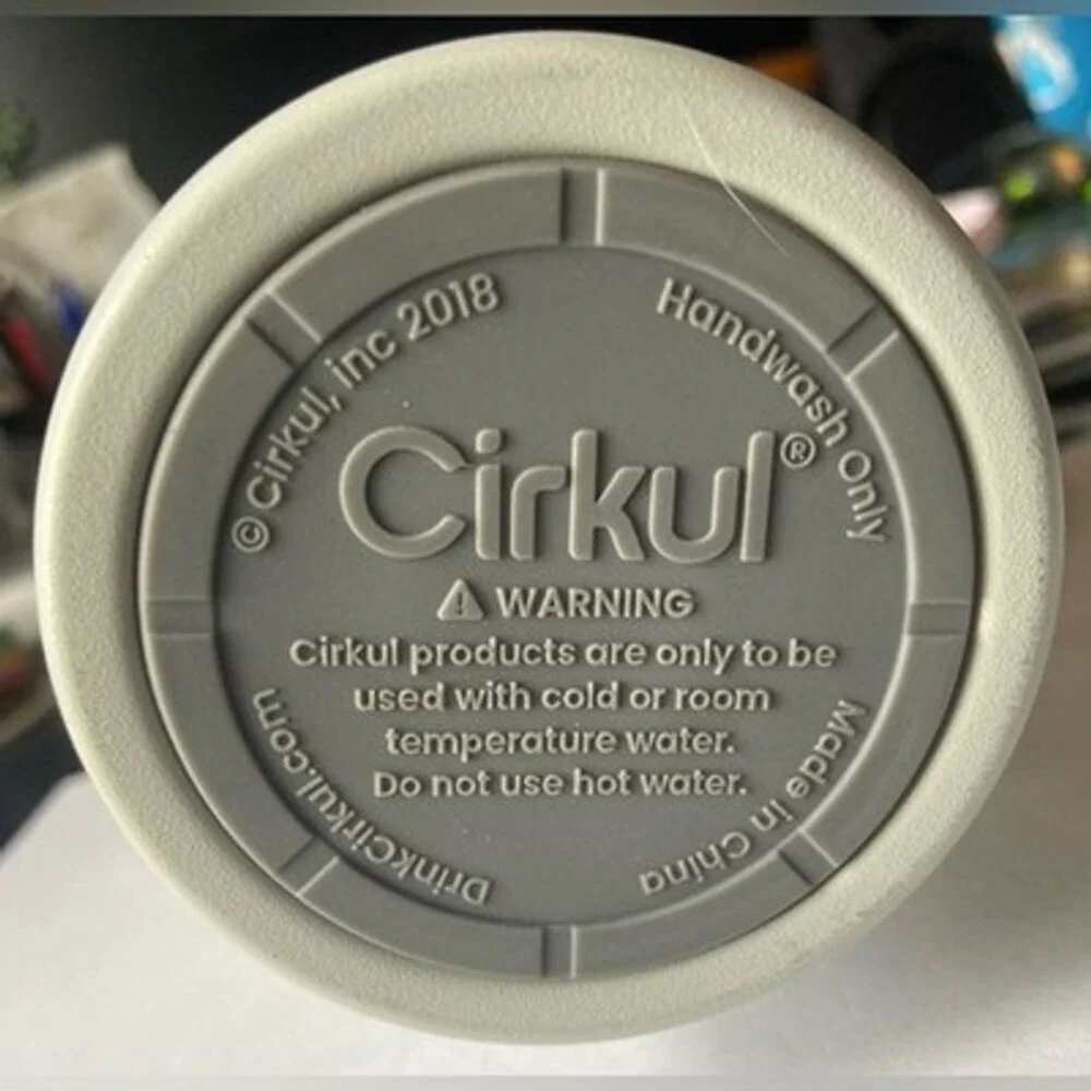 Cirkul Insulated Water Bottle Tumbler Large Sand